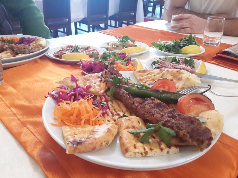 Астаналықтар: Abooov - жаңа түрік рестораны