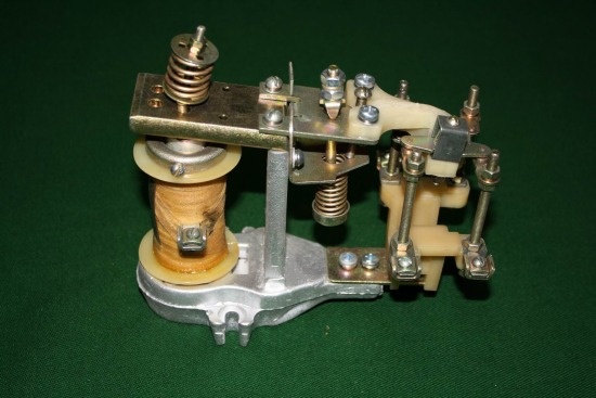 Блог - bake: Морзенің электромагниттік (жазатын) телеграфына 169 жыл. Дискреттік сигнал. Реле электр сигналдың күшейткіші ретінде