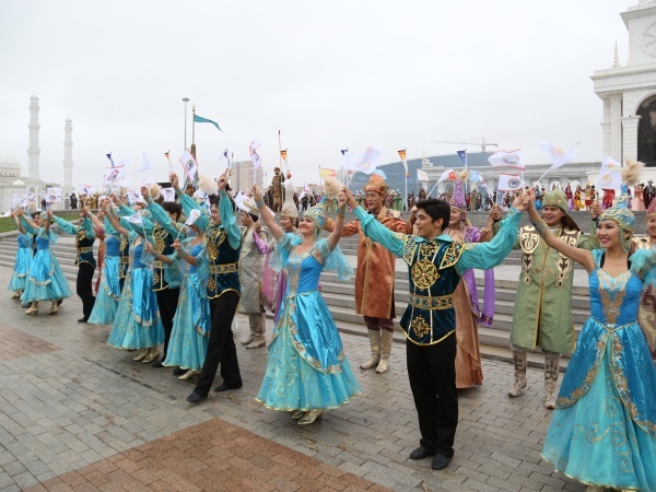 Астана жаңалықтары: Астанада Қазақстанның барлық облыстарының қатысуымен мерекелік шеру өтті