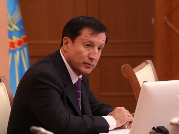 Астана жаңалықтары: Қала әкімі автотұрақтарды қадағалауды тапсырды