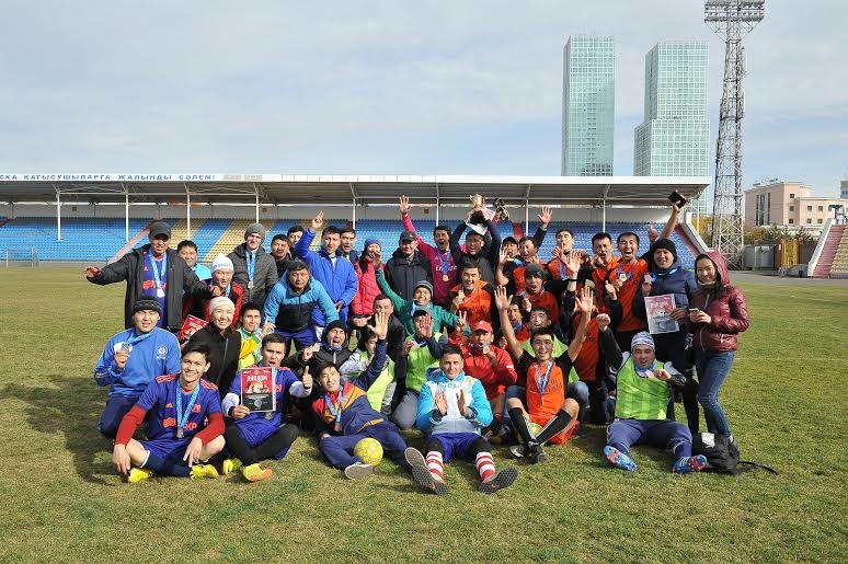 Астана жаңалықтары: Елордалық газеттің 25 жылдығына арналған футболдан турнир өтті