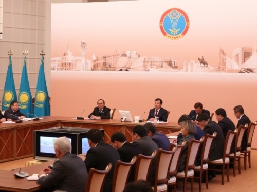 Астана жаңалықтары: Астана әкімі «Тұлпар» СО-дағы жалға берілетін орындар төлемінің қымбаттауын талқылады