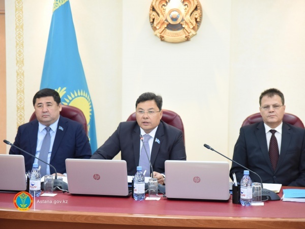 Астана жаңалықтары: Қалалық мәслихаттың кезектен тыс сессиясы өтті