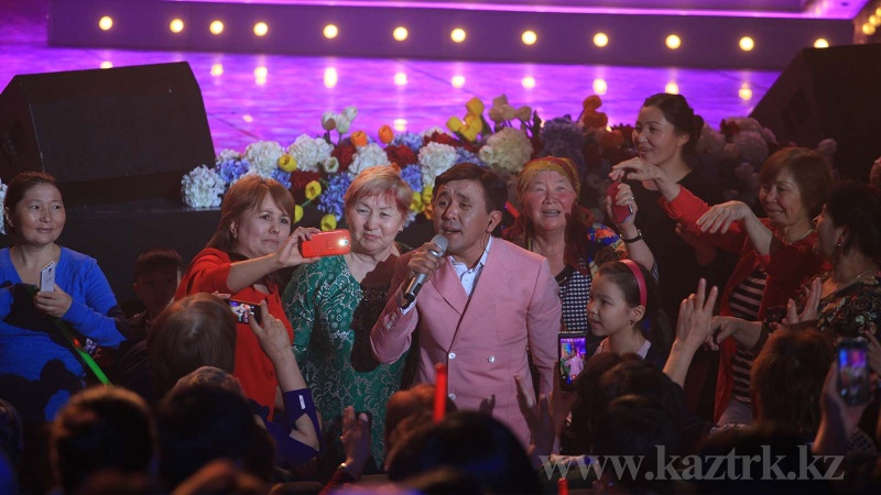 Блог - arai_tleulinova: Заттыбек Көпбосынұлының Астана қаласында жанды дауыста кеші өтті