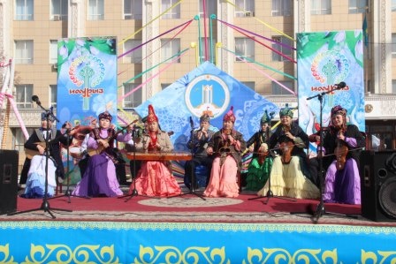 Блог - balausa_torebai: Университет ұжымы Наурыз мерекесін тойлады